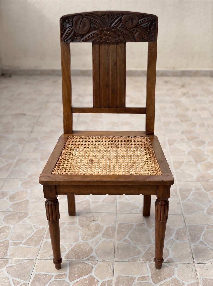 Cannage d'une chaise de salle à manger – après